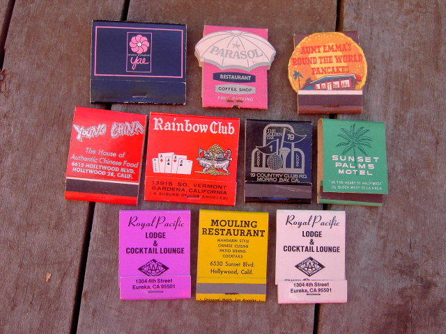 CALIFORNIA RESTAURANT BAR LOUNGE MOTEL MATCH BOOKS