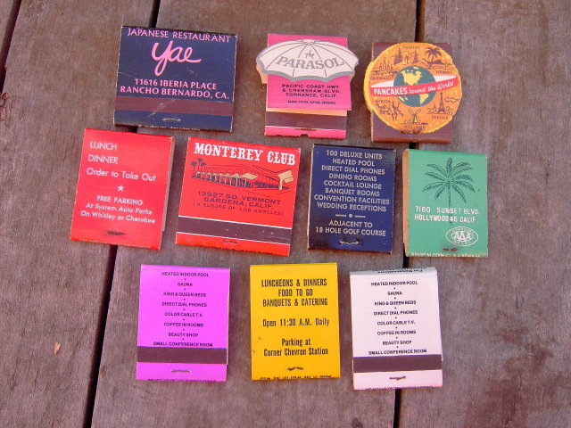 CALIFORNIA RESTAURANT BAR LOUNGE MOTEL MATCH BOOKS