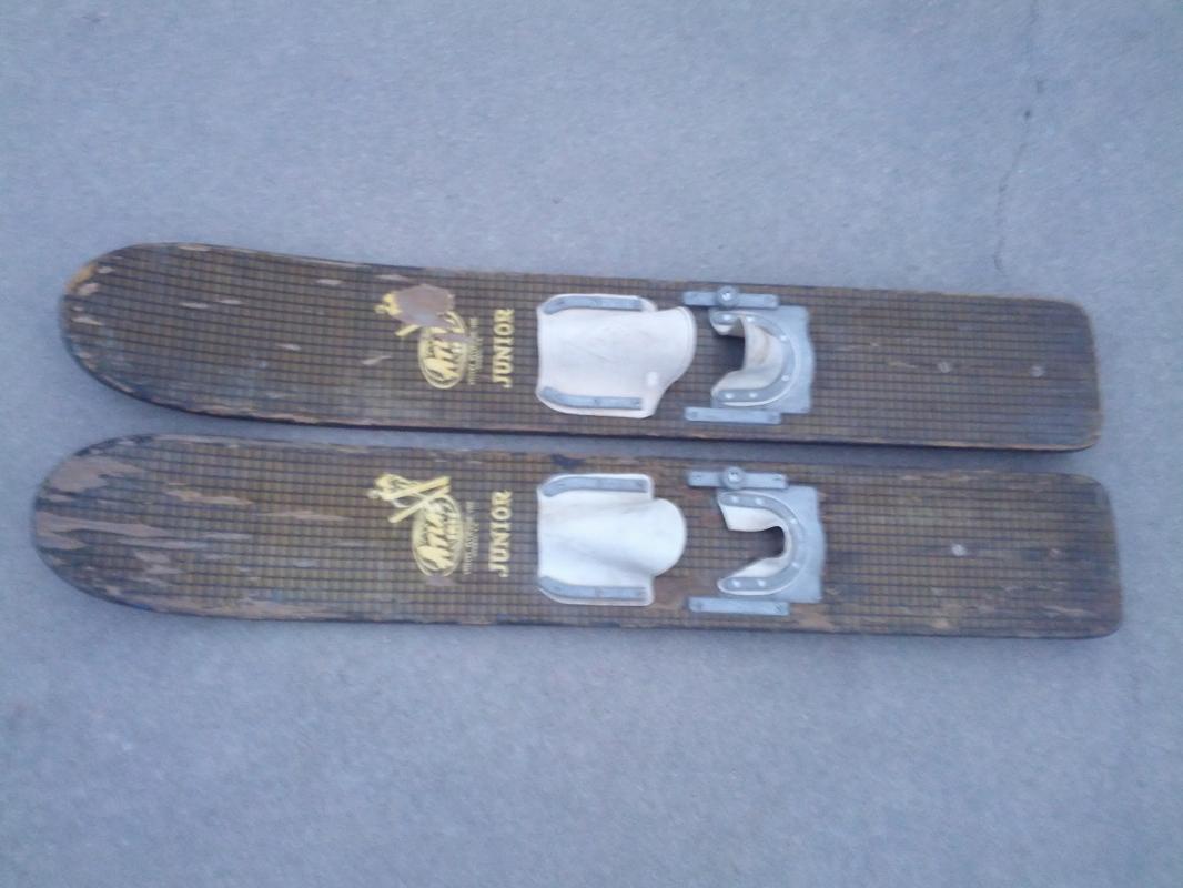 acme water skis wooden skiing boards lake cabin wall decoration retro era boating sport equipment usa made stilley plywood company conway south carolina