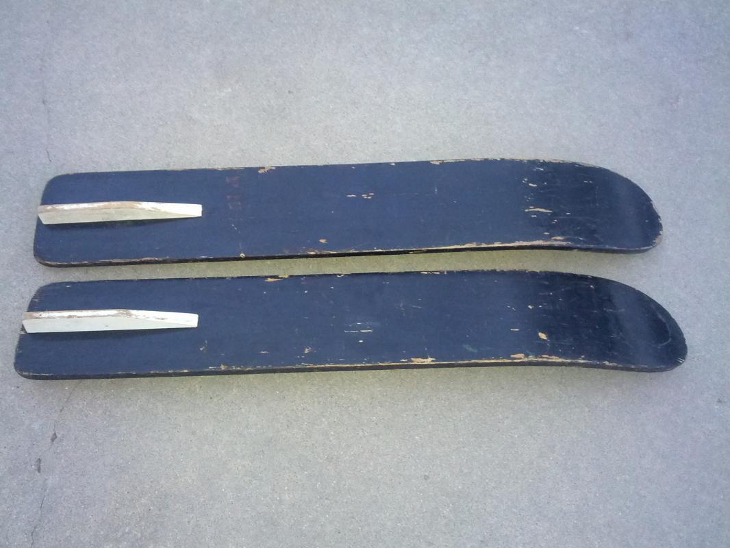 acme water skis wooden skiing boards lake cabin wall decoration retro era boating sport equipment usa made stilley plywood company conway south carolina