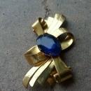 cobalt blue glass stone brooch lapel pin 1950's era costume jewelry