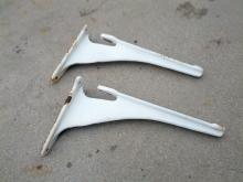 CAST IRON WHITE PORCELAIN COATED SHELF BRACKET KITCHEN BATHROOM SHOP FIXTURE WALL ACCESSORY