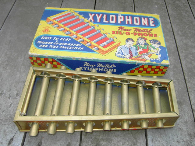 NEW METAL ZYLOPHONE MUSICAL INSTRUMENT AMERICAN TOYS ORIGINAL BOX