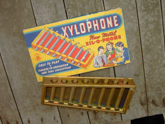 NEW METAL ZYLOPHONE MUSICAL INSTRUMENT AMERICAN TOYS ORIGINAL BOX