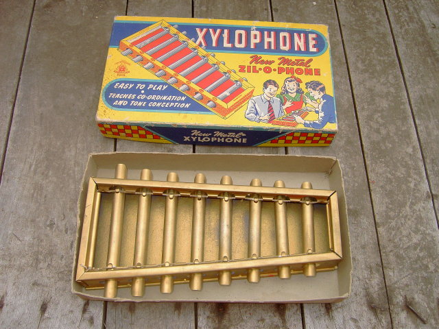 NEW METAL ZYLOPHONE MUSICAL INSTRUMENT AMERICAN TOYS ORIGINAL BOX