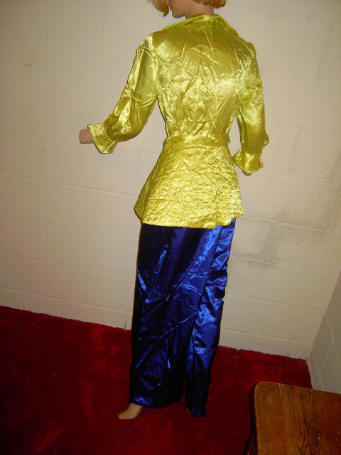 OSGOOD MADEMOISELLE SATIN NIGHT DRESS NIGHTGOWN LOUNGING PAJAMA ELECTRIC YELLOW & BLUE QUILTED