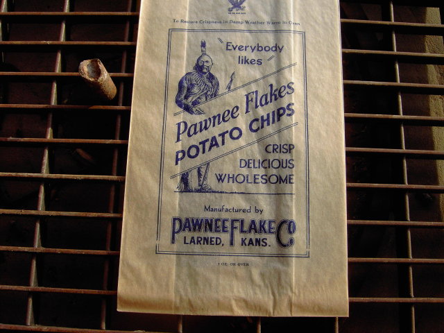 PAWNEE FLAKES POTATO CHIP BAG INDIAN BRAVE LARNED KANSAS NATIONAL RIFLE ASSOCIATION ADVERTISING