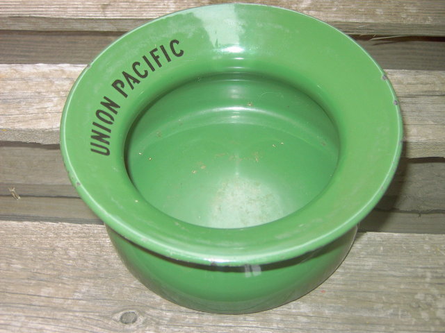 UNION PACIFIC SPITTOON RAILROAD CUSPIDOR