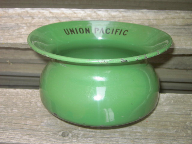 UNION PACIFIC SPITTOON RAILROAD CUSPIDOR