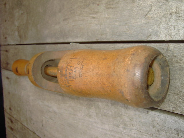 BOTTLE CAPPER JOHN SOMMERS NEWARK NEW JERSEY