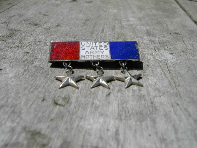 ARMY MOTHERS LAPEL PIN UNITED STATES MILITARY STERLING SILVER RED WHITE BLUE 1937