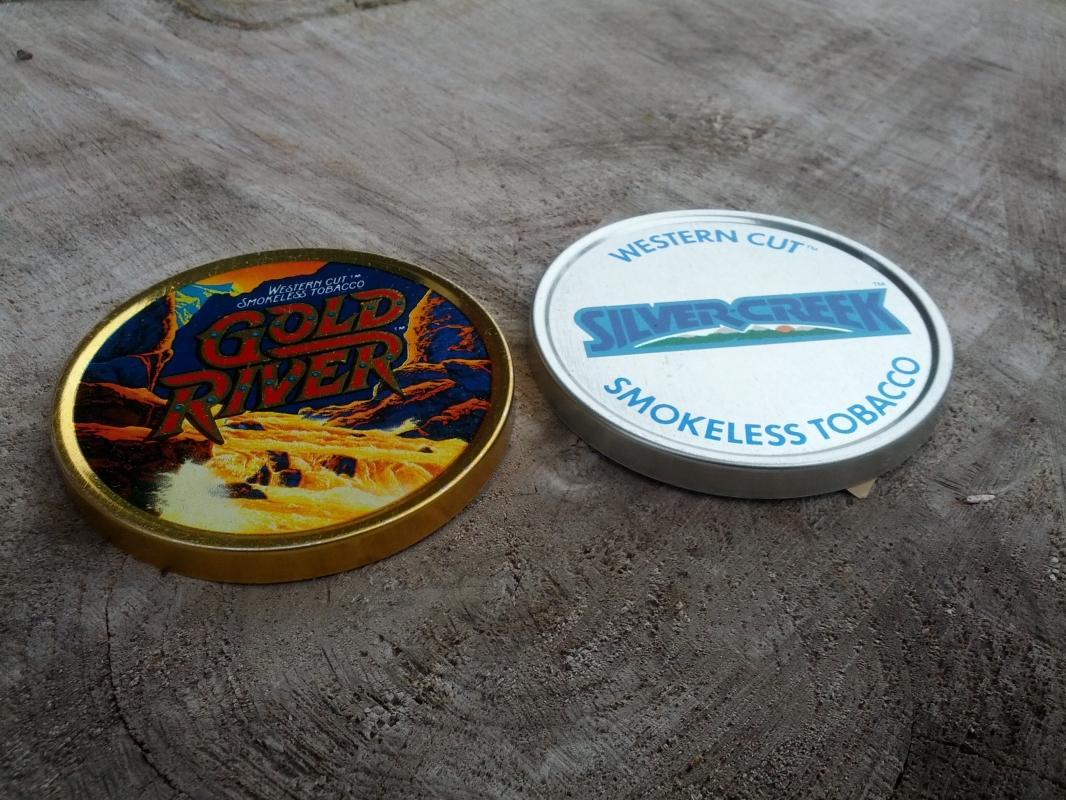SNUFF SMOKELESS TOBACCO LID GOLD RIVER SILVER CREEK WESTERN CUT CHEW ADVERTISING