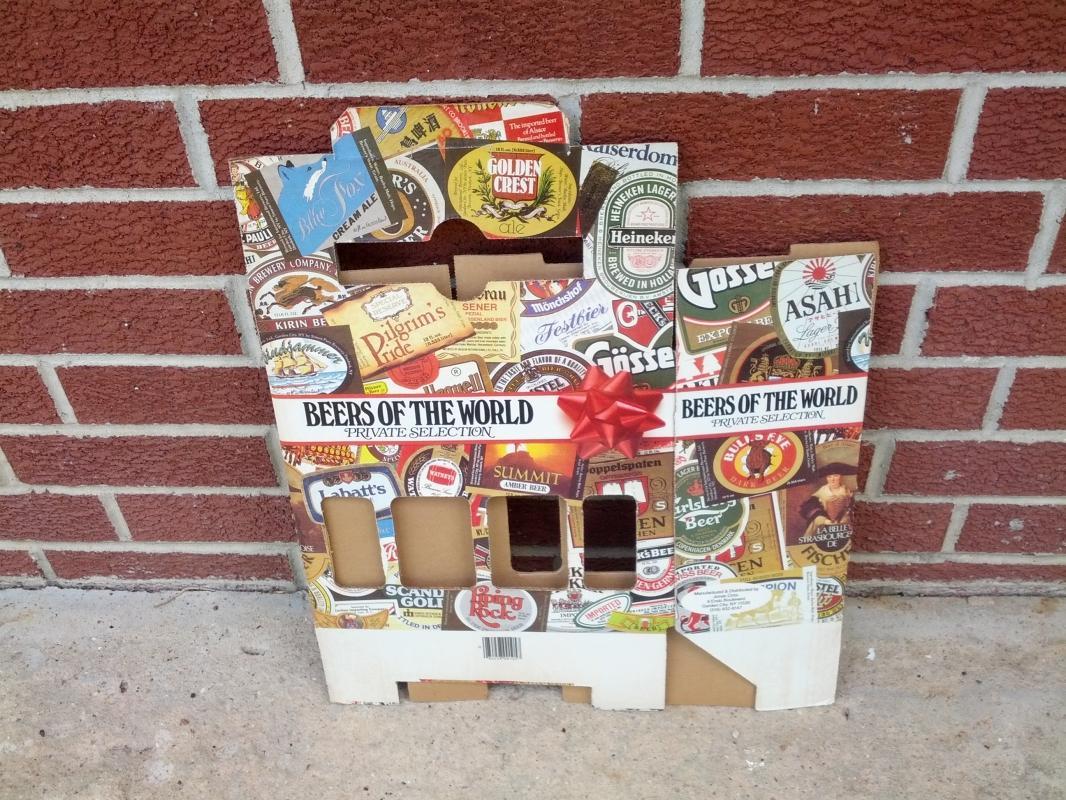 WORLD BEER BOX EXOTIC SELECTION BEVERAGE CARRIER ADVERTISING BOTTLE TOTE