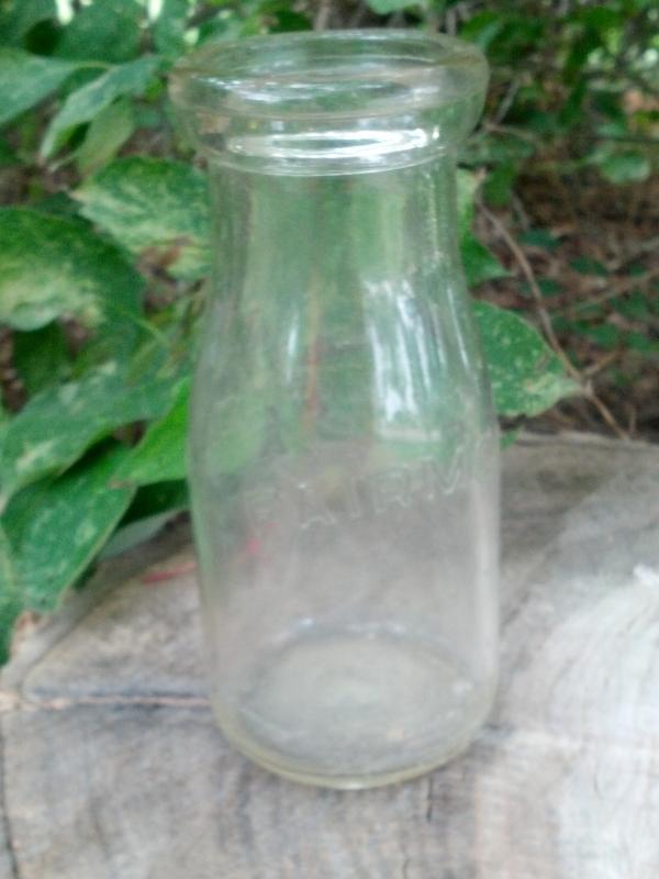 FAIRMONT DAIRY CREAM MILK BOTTLE HALF PINT SIZE JUG DAIRY JUG