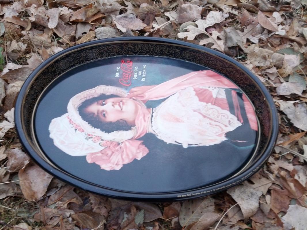 COKE COCA COLA BETTY GIRL VICTORIAN LADY TIN TRAY SOFT DRINK SODA POP ADVERTISING PLATTER