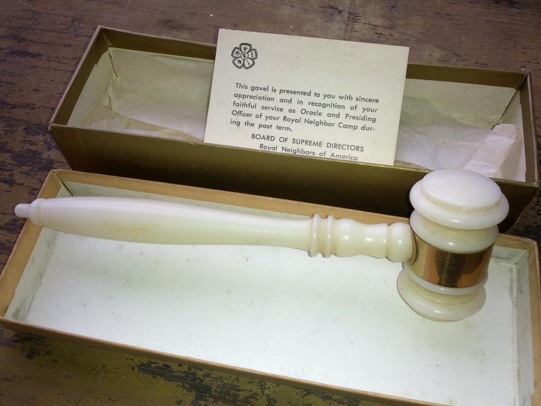 royal neighbors camp america oracle presiding officer gavel judges desk ornament 1974 engraved brass strap
