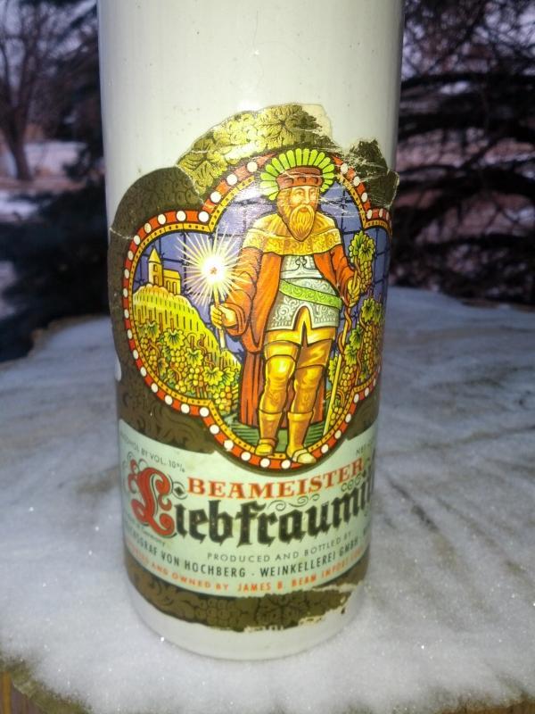 beameister liebfraumitch german rhine wine crock bottle reichsgraf von hochberg weinkellerei gmbh wehlen mosel jim beam paper label 1970 date