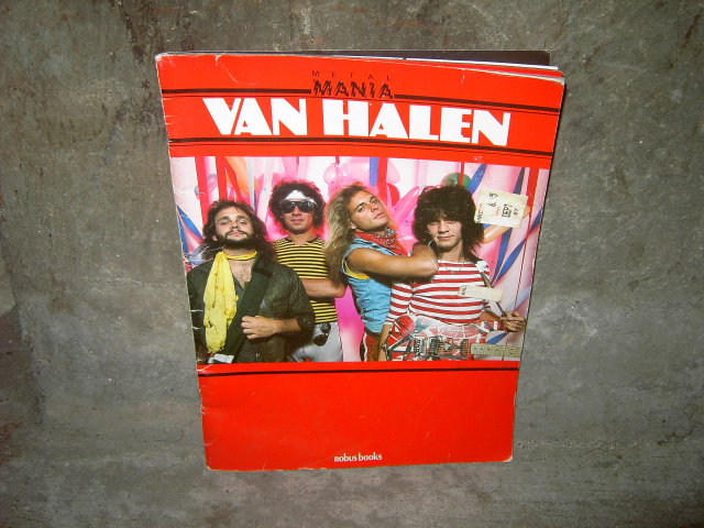 VAN HALEN ROCK ROLL HEAVY METAL BOOK CONCERT PHOTO BOOKLET