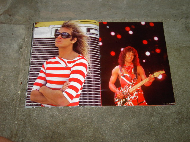VAN HALEN ROCK ROLL HEAVY METAL BOOK CONCERT PHOTO BOOKLET