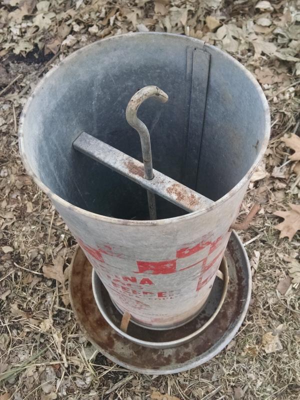 RALSTON PURINA CHICKEN BIRD FEEDER SEED TUBE GALVINIZED STEEL FEED TROUGH FARM POULTRY TOOL