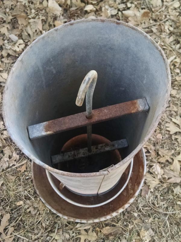 RALSTON PURINA CHICKEN BIRD FEEDER SEED TUBE GALVANIZED STEEL FEED TROUGH FARM POULTRY SHED TOOL