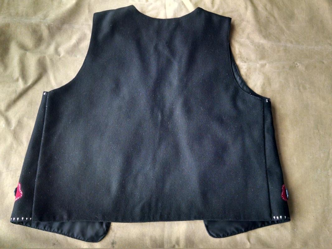 casey coleman wool blend black polyester vest deer floral flower pattern India manufactured ladies garment womens apparel size extra large