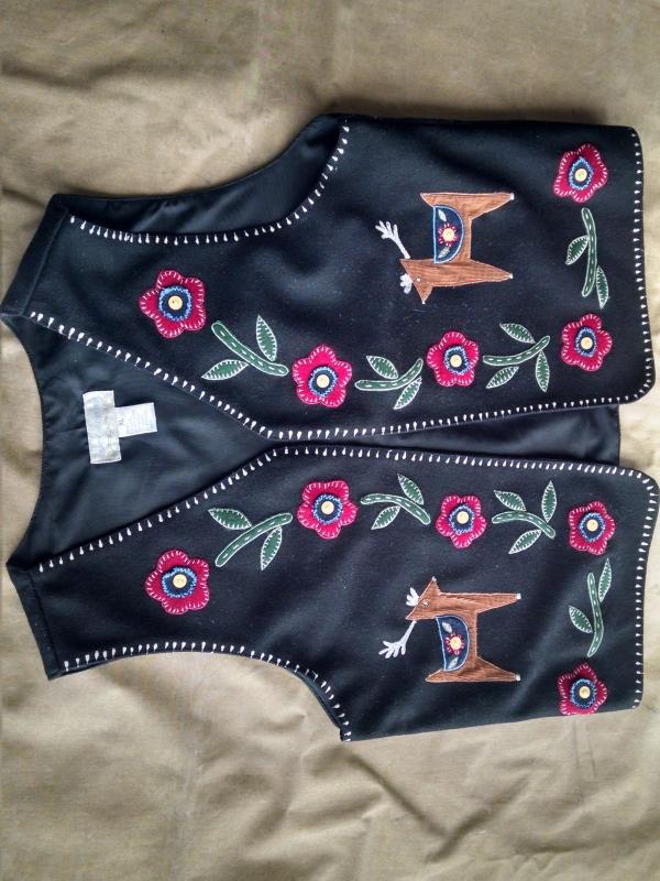 casey coleman wool blend black polyester vest deer floral flower pattern India manufactured ladies garment womens apparel size extra large