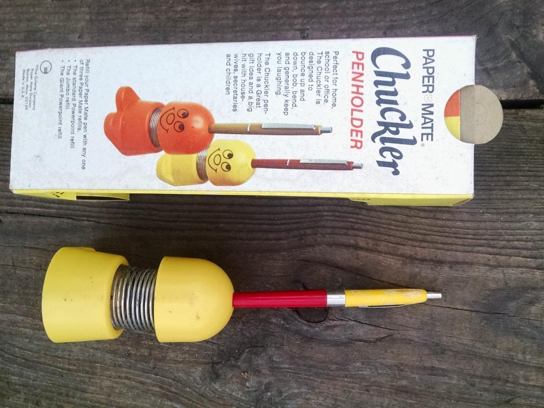 CHUCKLER HAPPY FACE PENHOLDER PENCIL PEN STAND RETRO BOBBLEHEAD NODDER DESK ACCESSORY ORIGINAL GILLETE CARDBOARD BOX 1970'S OFFICE DECORATION ORNAMENT