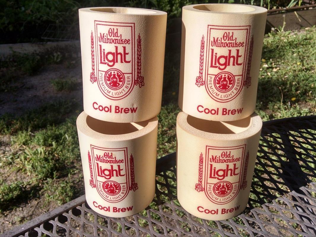 OLD MILWAUKEE LIGHT BEER KOOZIE DRINK CAN COASTER SLEEVE INSULATED BEVERAGE COOLER