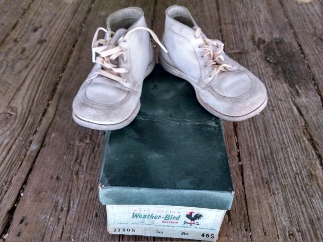 weather bird leather toddler child shoes lace up baby footwear saint louis missouri peters international cardboard advertising box