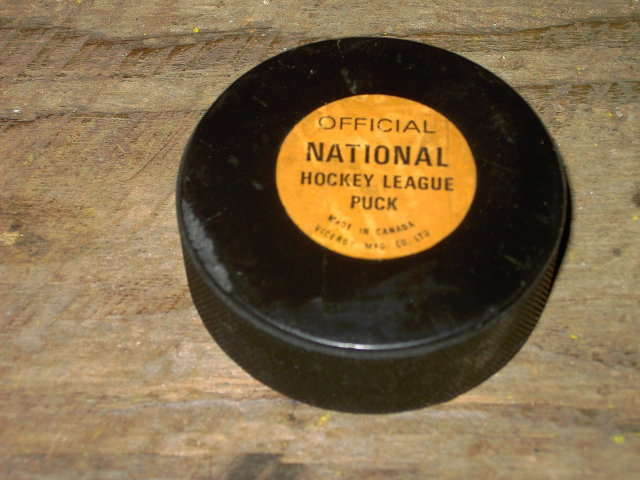 NATIONAL HOCKEY LEAGUE OFFICIAL PUCK VICEROY CANADA