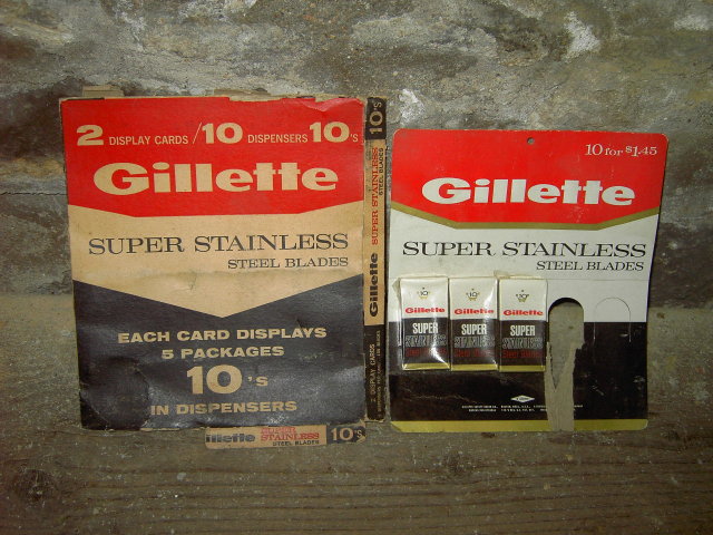 GILLETTE SUPER STAINLESS STEEL RAZOR BLADE SHAVE ACCESSORY STORE ADVERTISING COUNTER DISPLAY CARD FACTORY COVER BOX