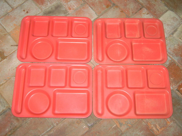 PINK MELMAC SCHOOL CAFETERIA LUNCHROOM DINER TRAY STACKING MELAMINE PLATTER RETRO TABLEWARE UTENSIL