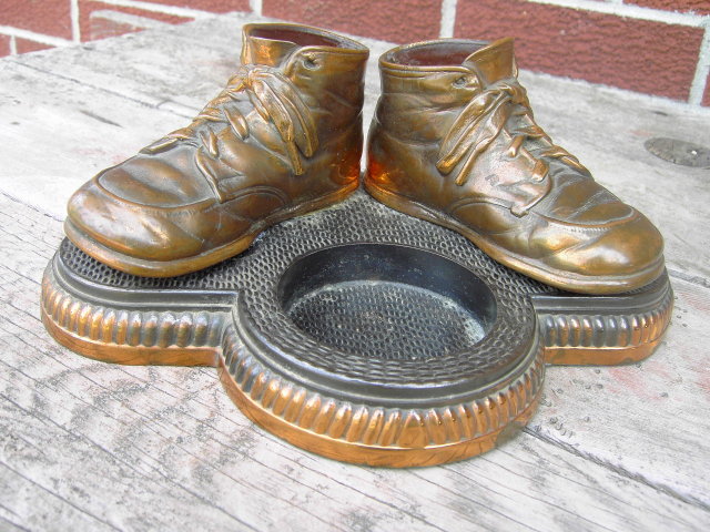COPPER BRONZE BABY SHOE TRAY DESK ACCESSORY
