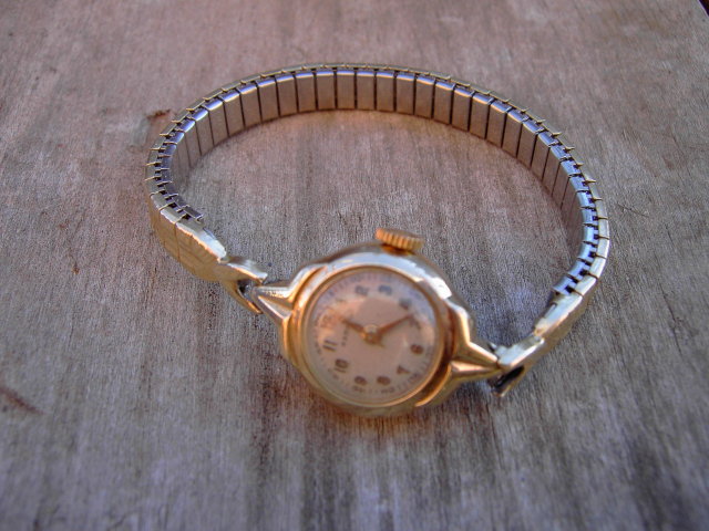 LADY HAMILTON NURSES WATCH KREISLER BAND SWISS MOVEMENT