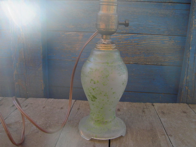 GLASS LAMP GREEN SPATTER PAINT LIGHT FIXTURE