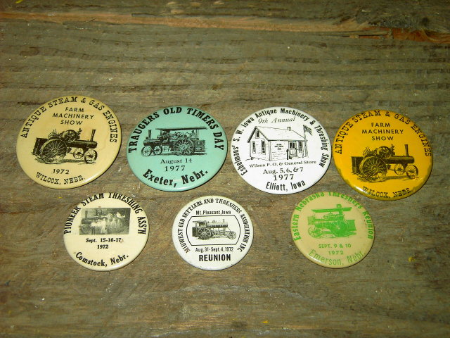 STEAM ENGINE THRESHER FARM MACHINERY PIN BUTTON IOWA NEBRASKA 1970'S