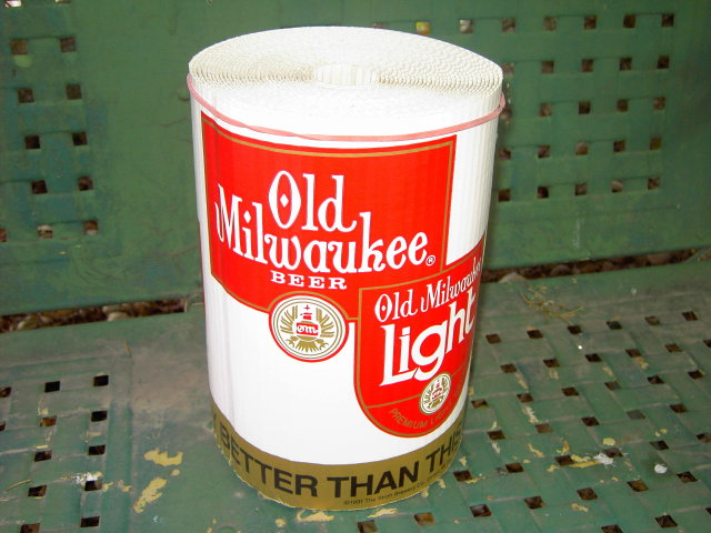 OLD MILWAUKEE BEER BANNER WALL POSTER STREAMER STROH BREWERY ADVERTISING