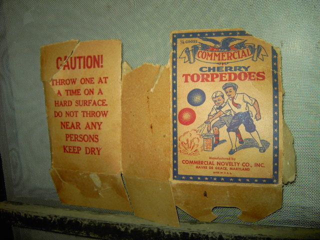 CHERRY TORPEDOE FIRECRACKER BOX PIECE CARDBOARD AD HAVRE DE GRACE MARYLAND COMMERICIAL NOVELTY