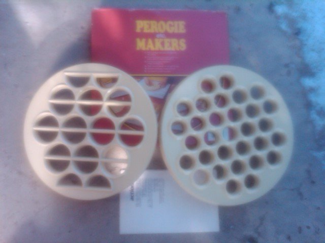 Perogie Dough Recipe Mold Ravioli Tart Forming Tray Kitchen Utensil Actions Original Box