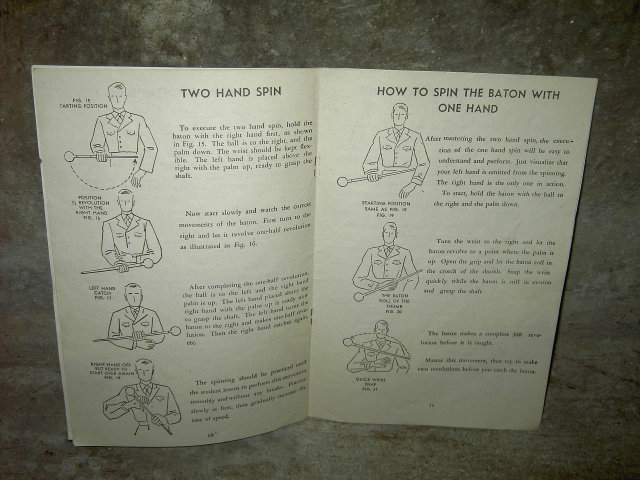 BATON BOOK DRUM MAJORETTE PARADE MAJOR TWIRL & SPINNING COURSE COLE CHICAGO ILLINOIS 1942