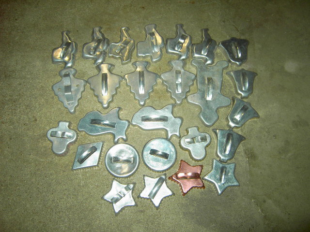 CHRISTMAS COOKIE CUTTER PASTRY COOKY MAKER UTENSIL FIGURAL DOUGH PRESS SET
