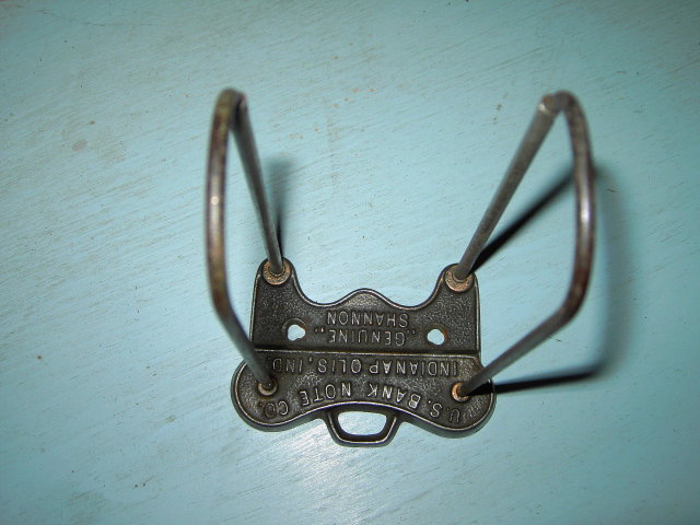 UNITED STATES BANK NOTE WALL CLIP INDIANAPOLIS INDIANA GENUINE SHANNON CAST IRON ADVERTISING