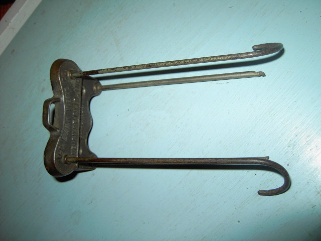 UNITED STATES BANK NOTE WALL CLIP INDIANAPOLIS INDIANA GENUINE SHANNON CAST IRON ADVERTISING