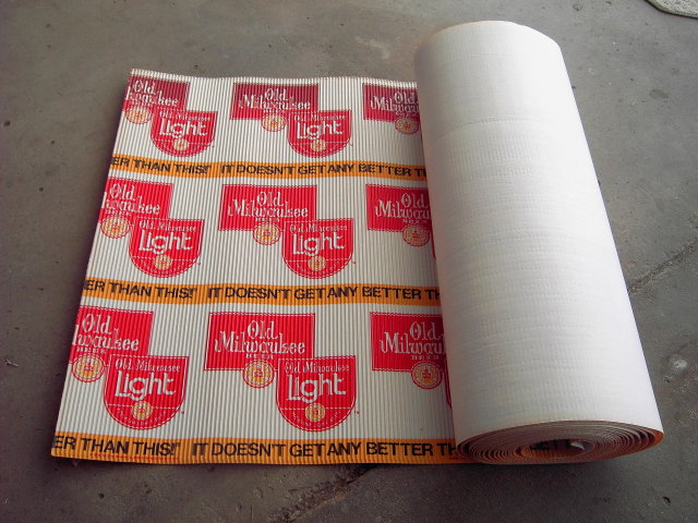 OLD MILWAUKEE BEER BANNER WALL POSTER STREAMER STROH BREWERY ADVERTISING