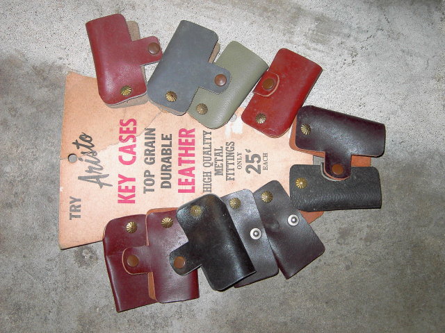 LEATHER KEY CASE ORIGINAL ARISTO ADVERTISING STORE CARD RETRO COUNTER DISPLAY PURSE ACCESSORY