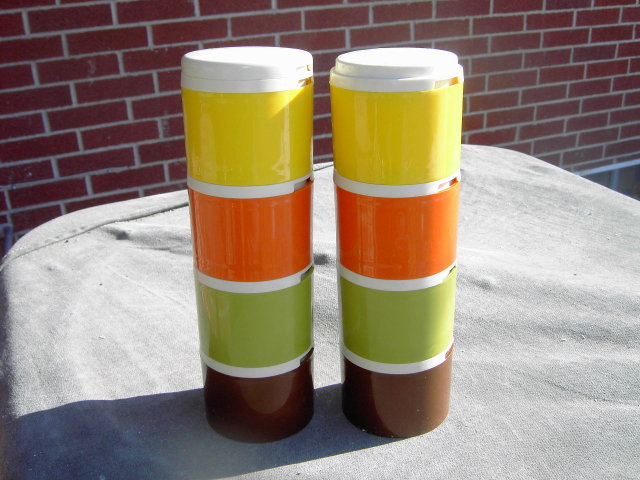 TUPPERWARE SPICE SHAKER STACKING CANNISTER COLORFUL RETRO KITCHEN TUBS