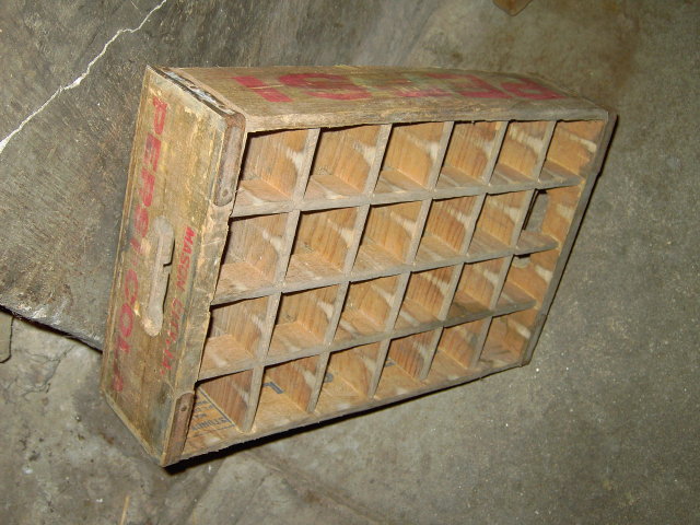 MASON CITY IOWA BOX PEPSI COLA SOFT DRINK BOTTLE TOTE CARRIER CASE CRATE FLOUR CITY MINNEAPOLIS MINNESOTA