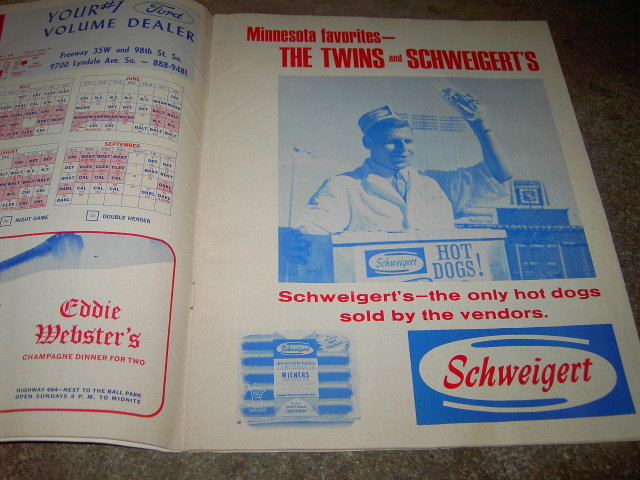 1968 MINNESOTA TWINS BASEBALL CLUB OFFICIAL GAME PROGRAM SCORECARD