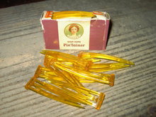 LADIES ART DECO HAIRPIN GRIP TUTH PIN TAINER HAIR FASHION ACCESSORY DIADEM LEOMINSTER MASSACHUSETTS